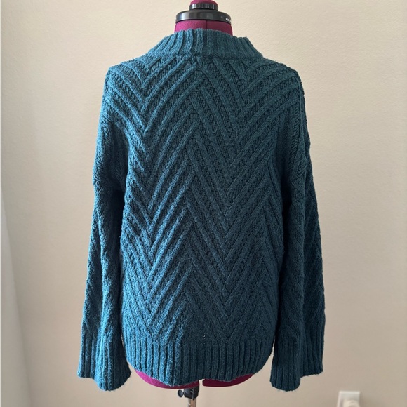 A New Day Crewneck Sweater Teal Textured Chevron Pattern Women’s Size M - Picture 2 of 8
